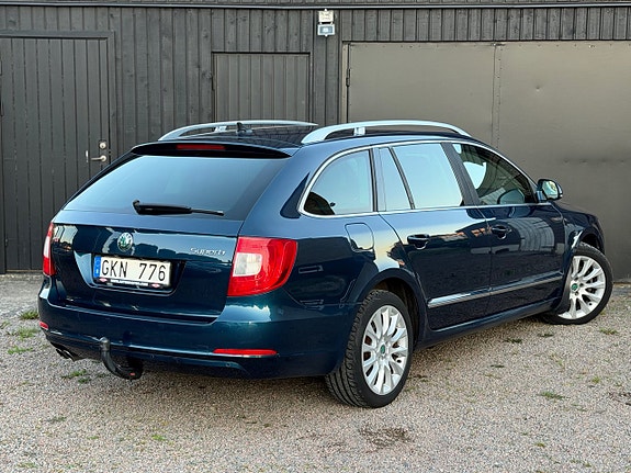 Skoda Superb 3 of 18