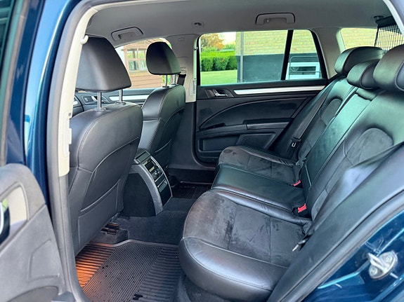 Skoda Superb 10 of 18