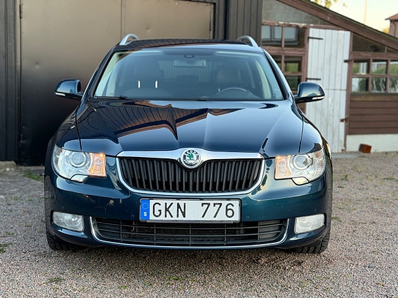 Skoda Superb 6 of 18