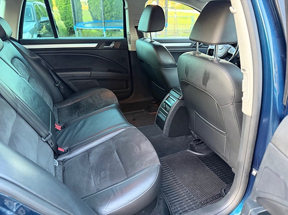 Skoda Superb 11 of 18