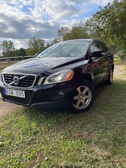 Volvo XC60 11 of 13