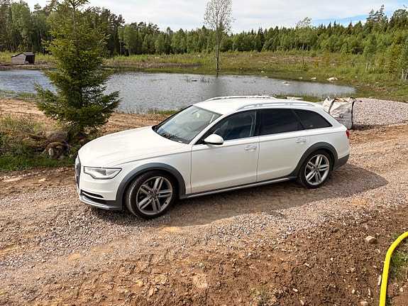 Audi A6 allroad 2 of 11