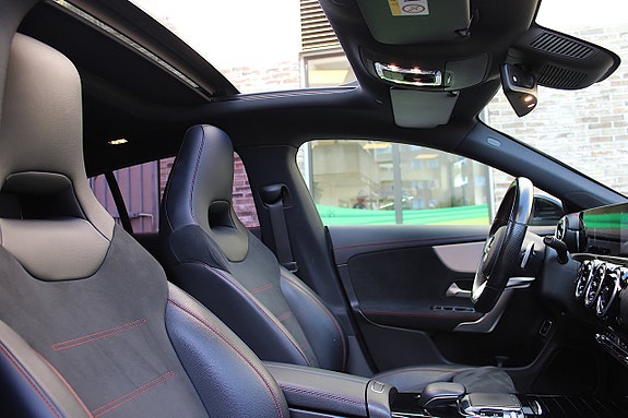 Mercedes-Benz CLA200 d 27 of 30