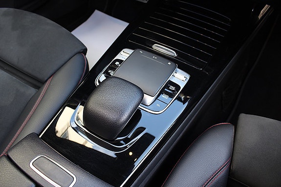 Mercedes-Benz CLA200 d 29 of 30