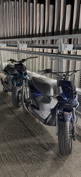Yamaha Slider 4 of 5