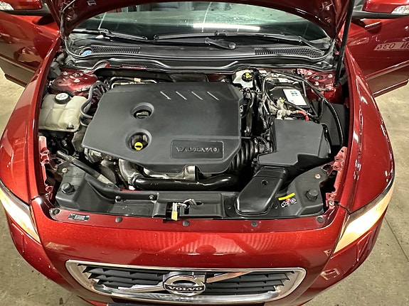 Volvo V50 22 of 26