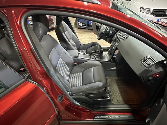 Volvo V50 8 of 26