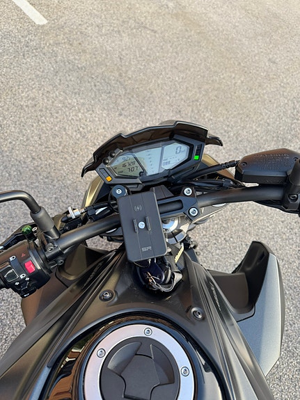 Kawasaki Z800e 4 of 6