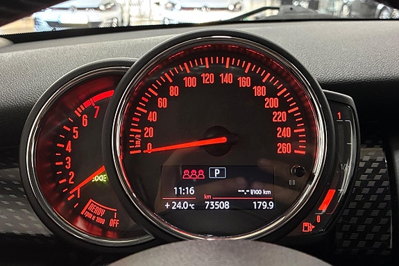 MINI Cooper S 17 of 22