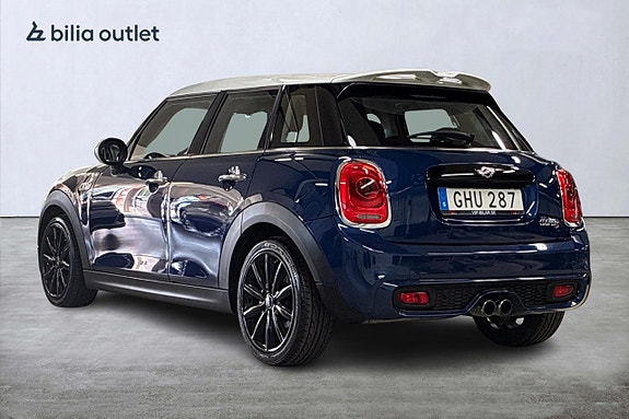 MINI Cooper S 8 of 22