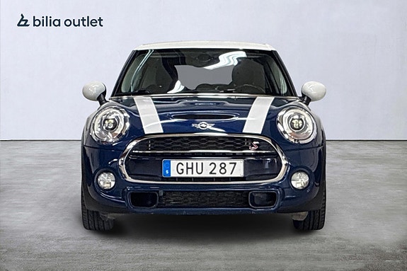 MINI Cooper S 3 of 22