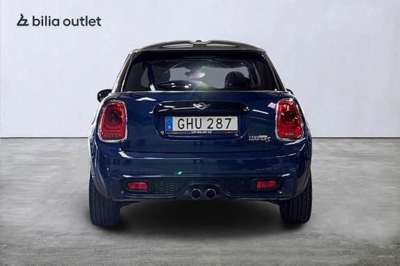 MINI Cooper S 7 of 22