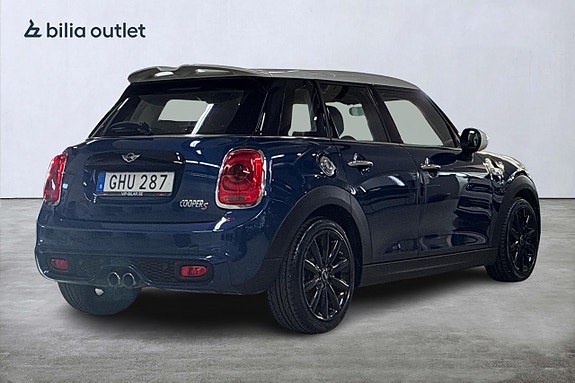 MINI Cooper S 6 of 22