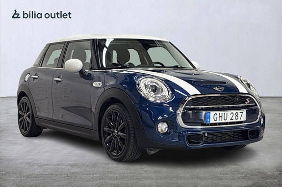 MINI Cooper S 4 of 22