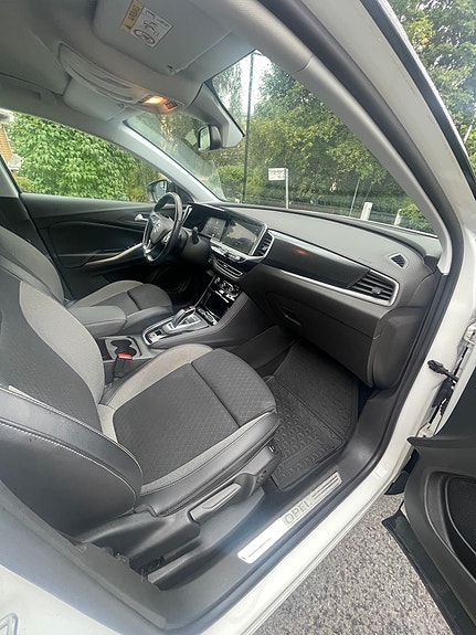 Opel Grandland X 10 of 22
