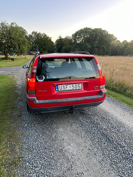 Volvo V70 5 of 10