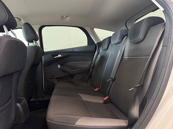 Ford Focus 16 of 26