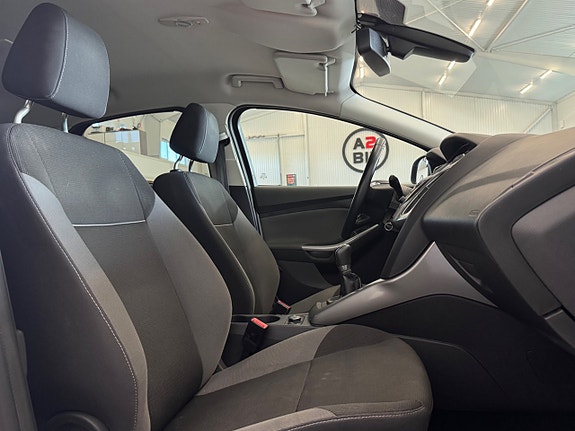 Ford Focus 13 of 26