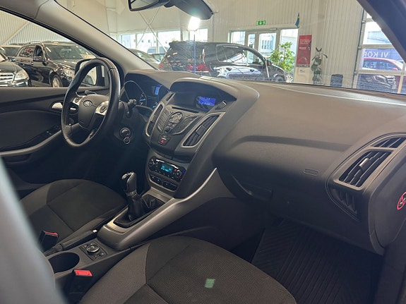 Ford Focus 11 of 26