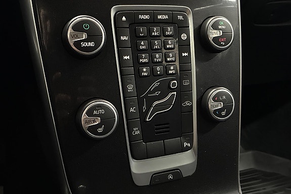Volvo V40 21 of 23