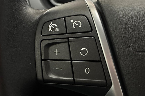 Volvo V40 20 of 23