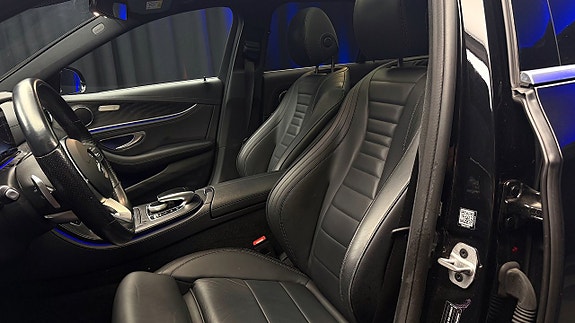 Mercedes-Benz E450 11 of 30