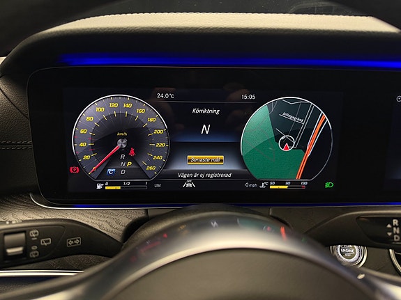 Mercedes-Benz E450 27 of 30
