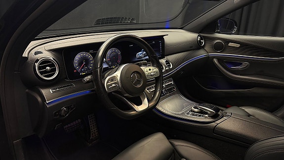 Mercedes-Benz E450 10 of 30
