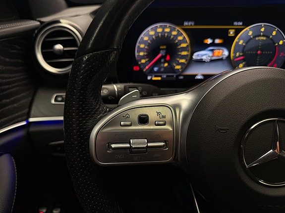 Mercedes-Benz E450 23 of 30