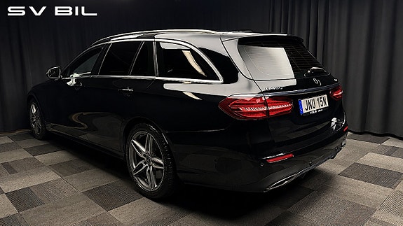Mercedes-Benz E450 6 of 30