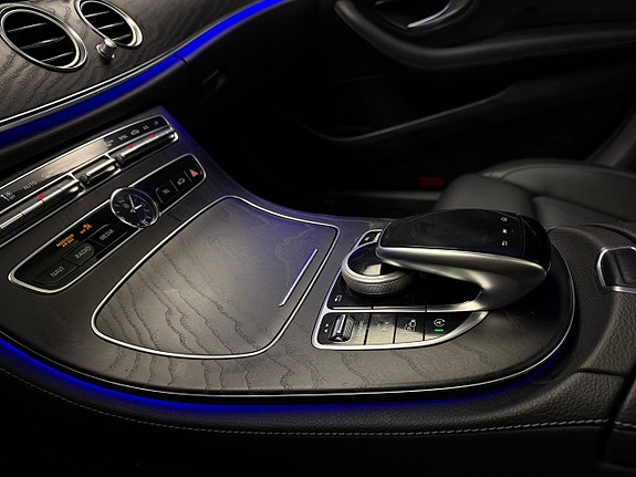 Mercedes-Benz E450 28 of 30