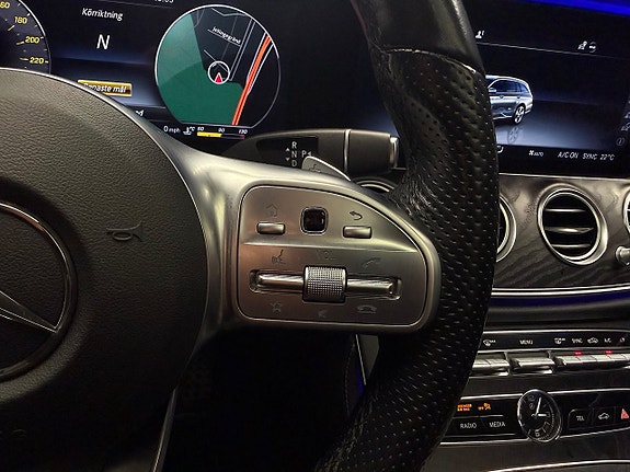Mercedes-Benz E450 25 of 30