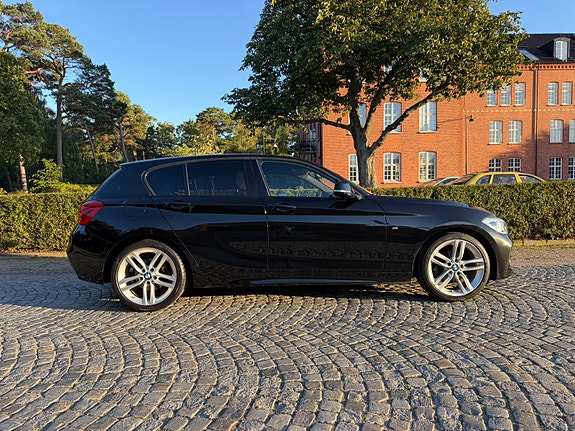 BMW 118d 4 of 17