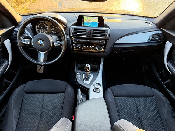 BMW 118d 8 of 17