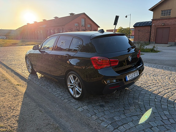 BMW 118d 6 of 17