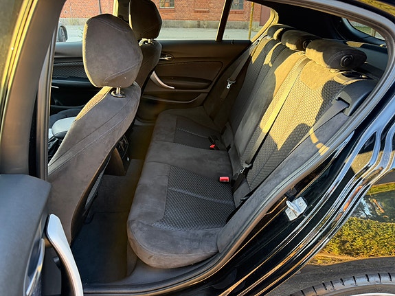 BMW 118d 13 of 17