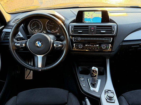 BMW 118d 9 of 17