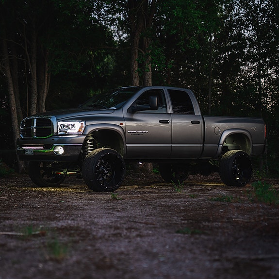 Dodge RAM 2500 4 of 6