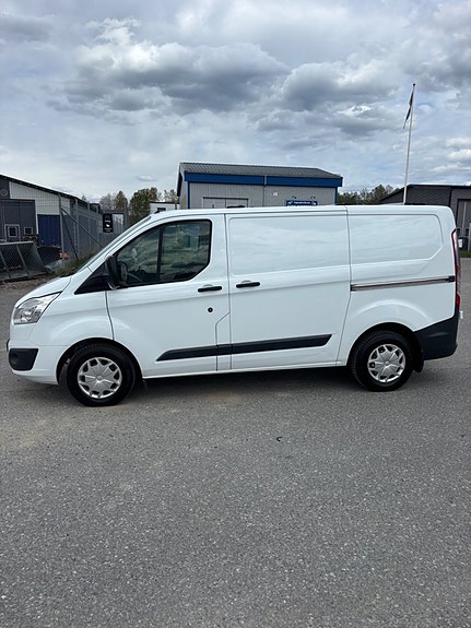 Ford Transit Custom 5 of 16