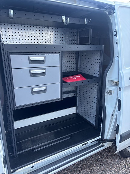 Ford Transit Custom 15 of 16