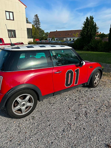MINI Cooper 2 of 11