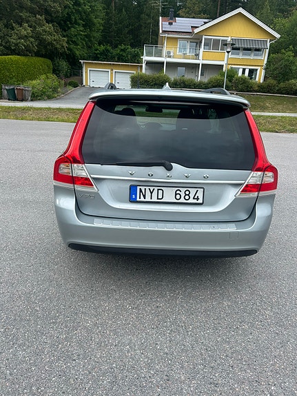 Volvo V70 5 of 8