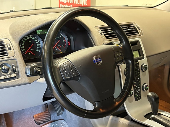 Volvo V50 6 of 18