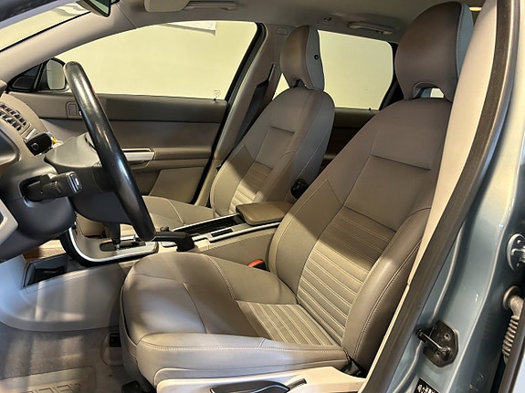 Volvo V50 10 of 18