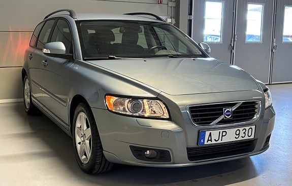 Volvo V50 4 of 18
