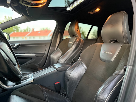 Volvo V60 7 of 8