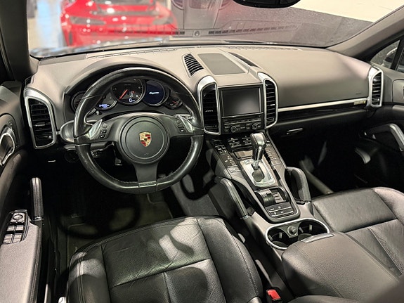Porsche Cayenne 7 of 11