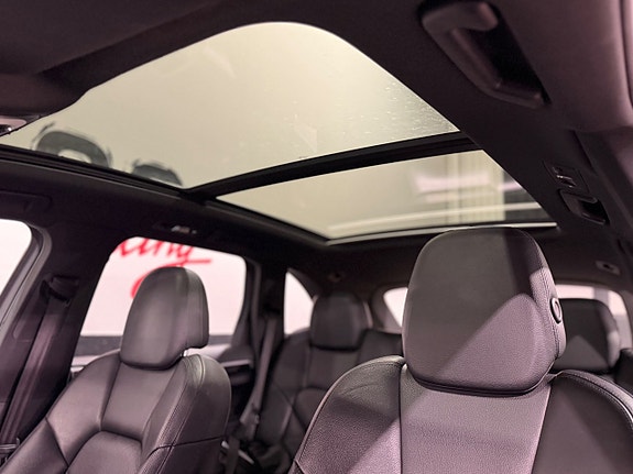 Porsche Cayenne 10 of 11