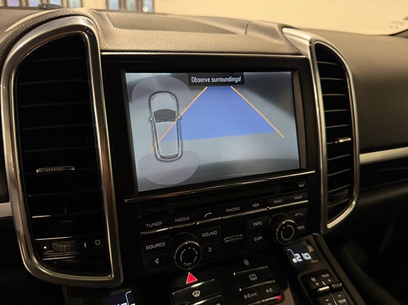 Porsche Cayenne 11 of 11