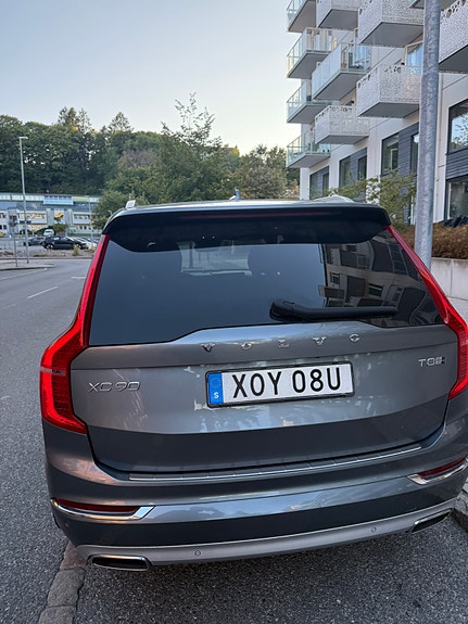 Volvo XC90 4 of 13